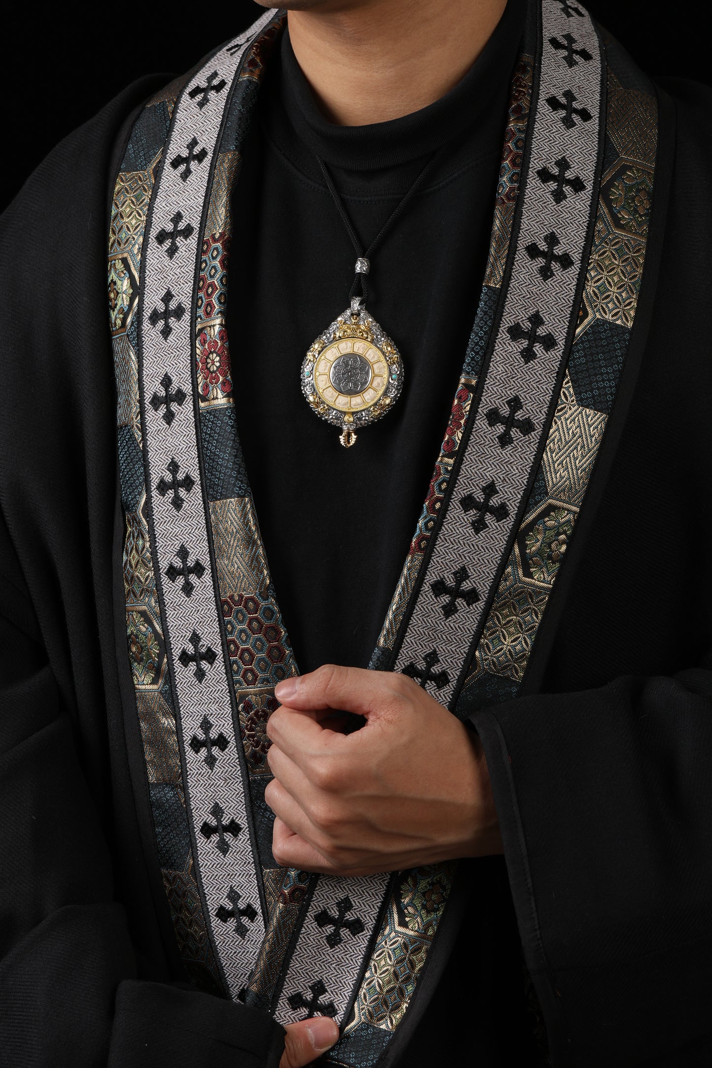 Buddha Trace Tibetan Mammoth Ivory Gawu Pendant Buddha Trace