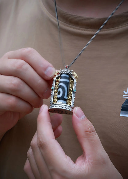 Buddha Trace Black Wealth God Heavenly Pearl Pendant Buddha Trace