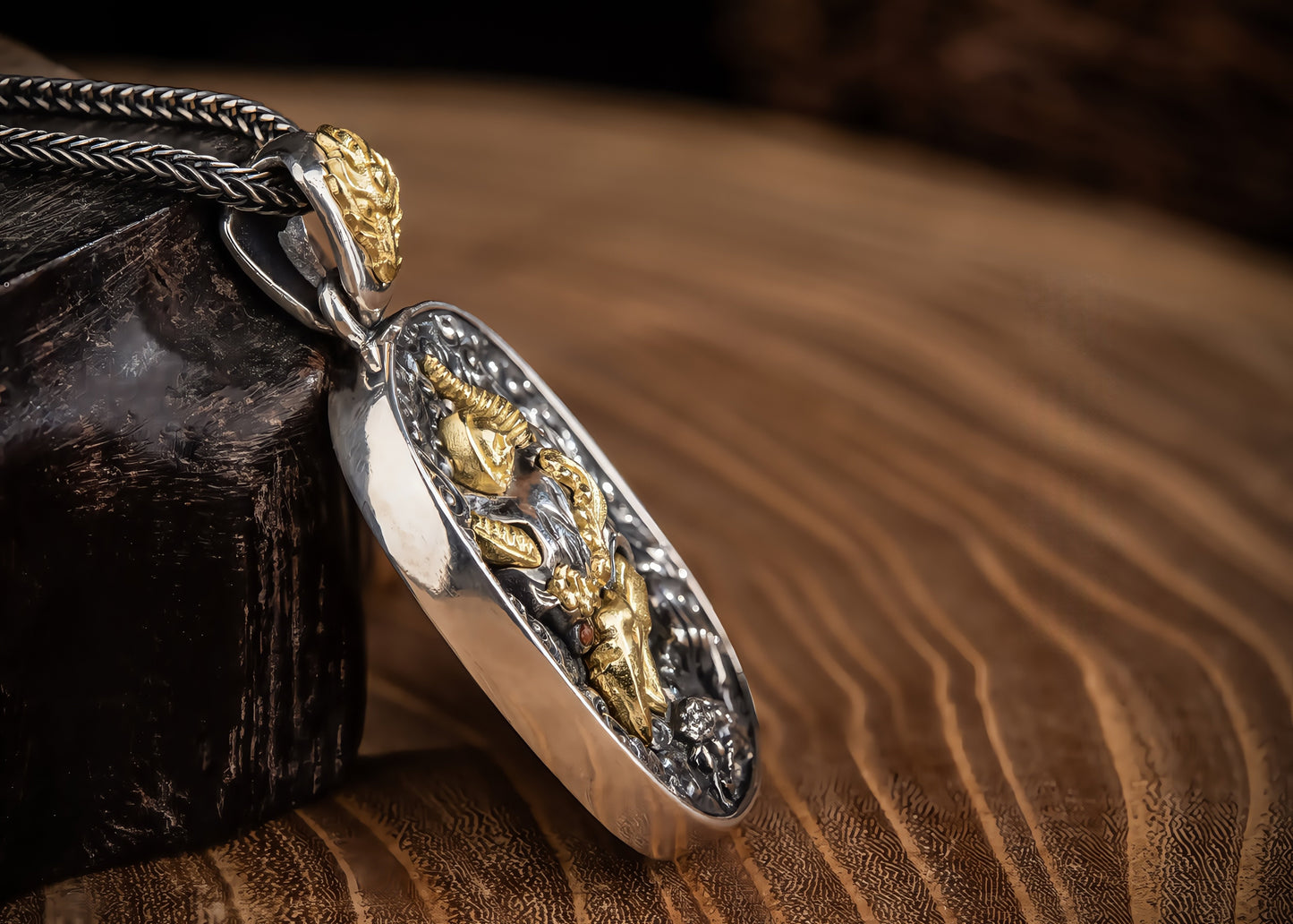 Budddha Trace roc pendant Buddha Trace