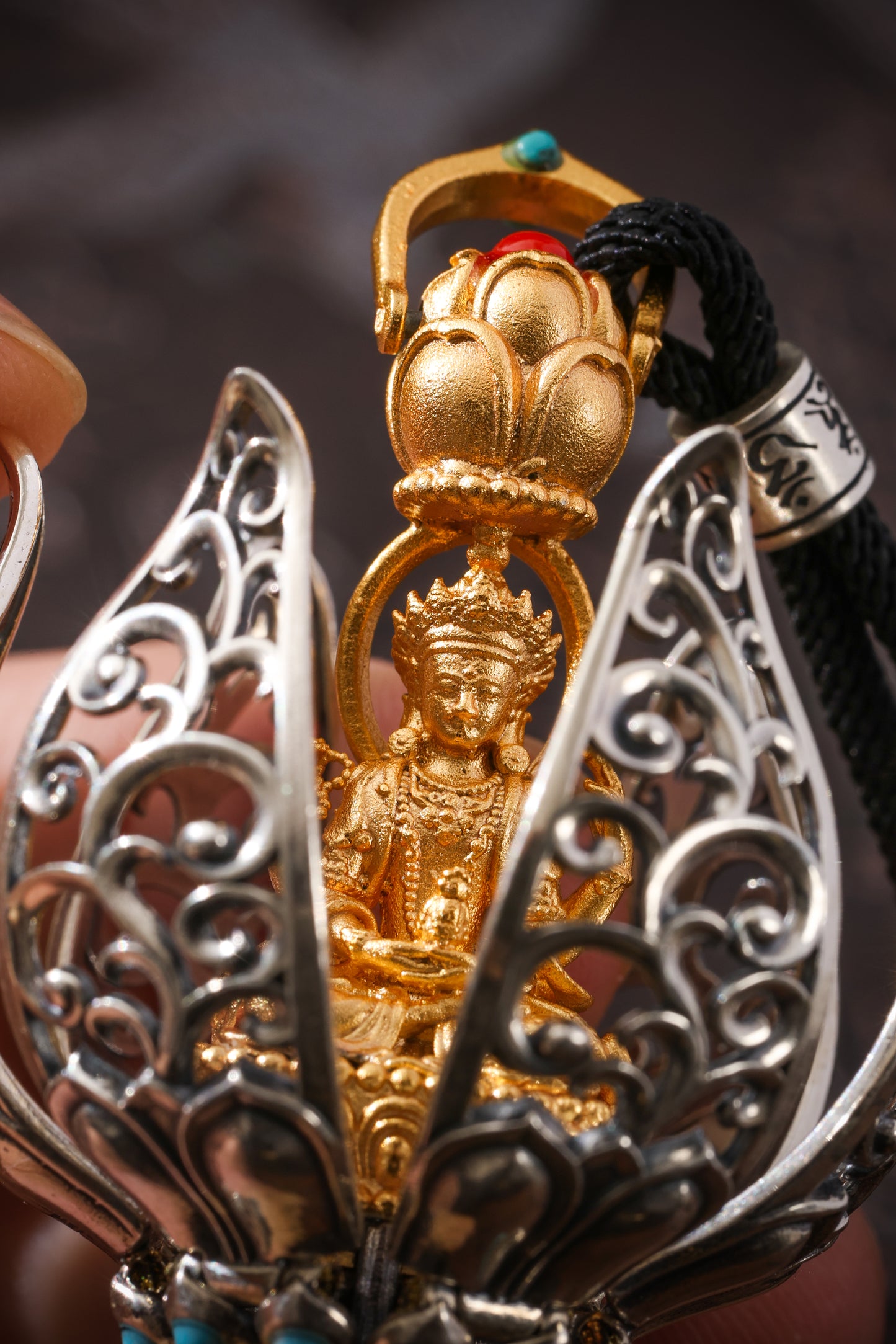 Buddha Trace Tibetan Flowers Bloom to Reveal Buddha Pendant Buddha Trace