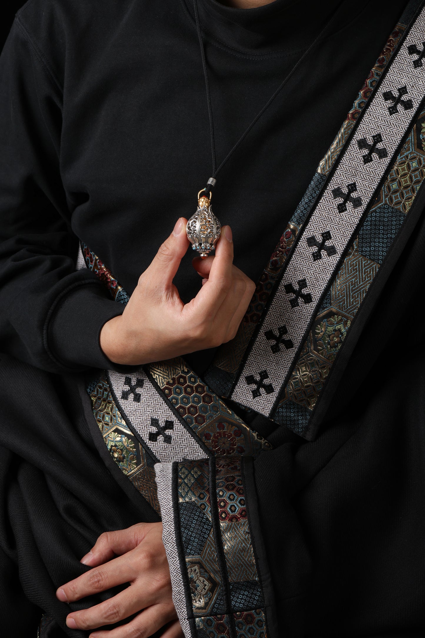 Buddha Trace Tibetan Flowers Bloom to Reveal Buddha Pendant Buddha Trace