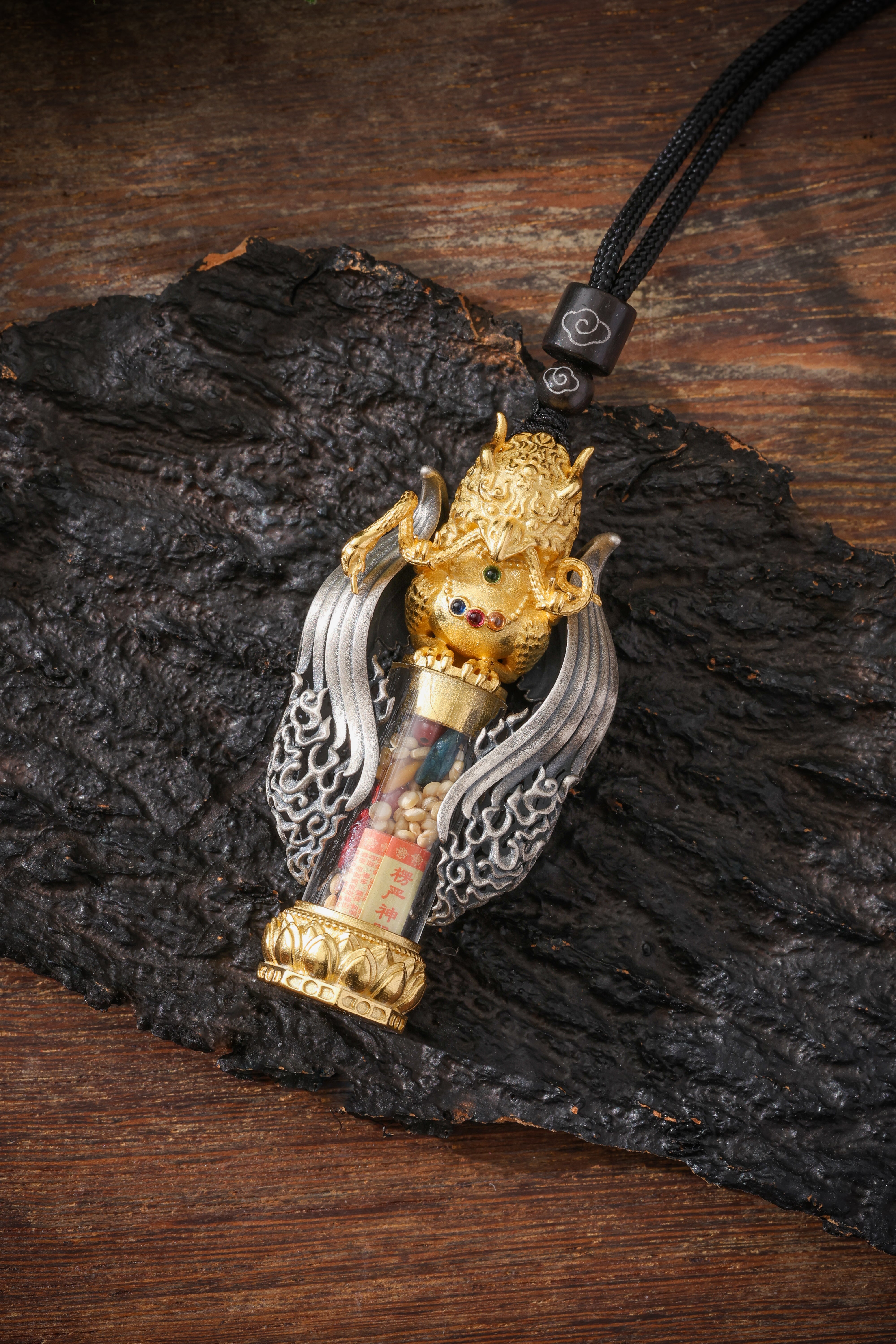 Buddha Trace Tibetan Garuda Buddha Grain Pendant Buddha Trace