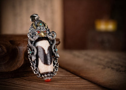 Buddha Trace roc black orchid DZI pendant Buddha Trace