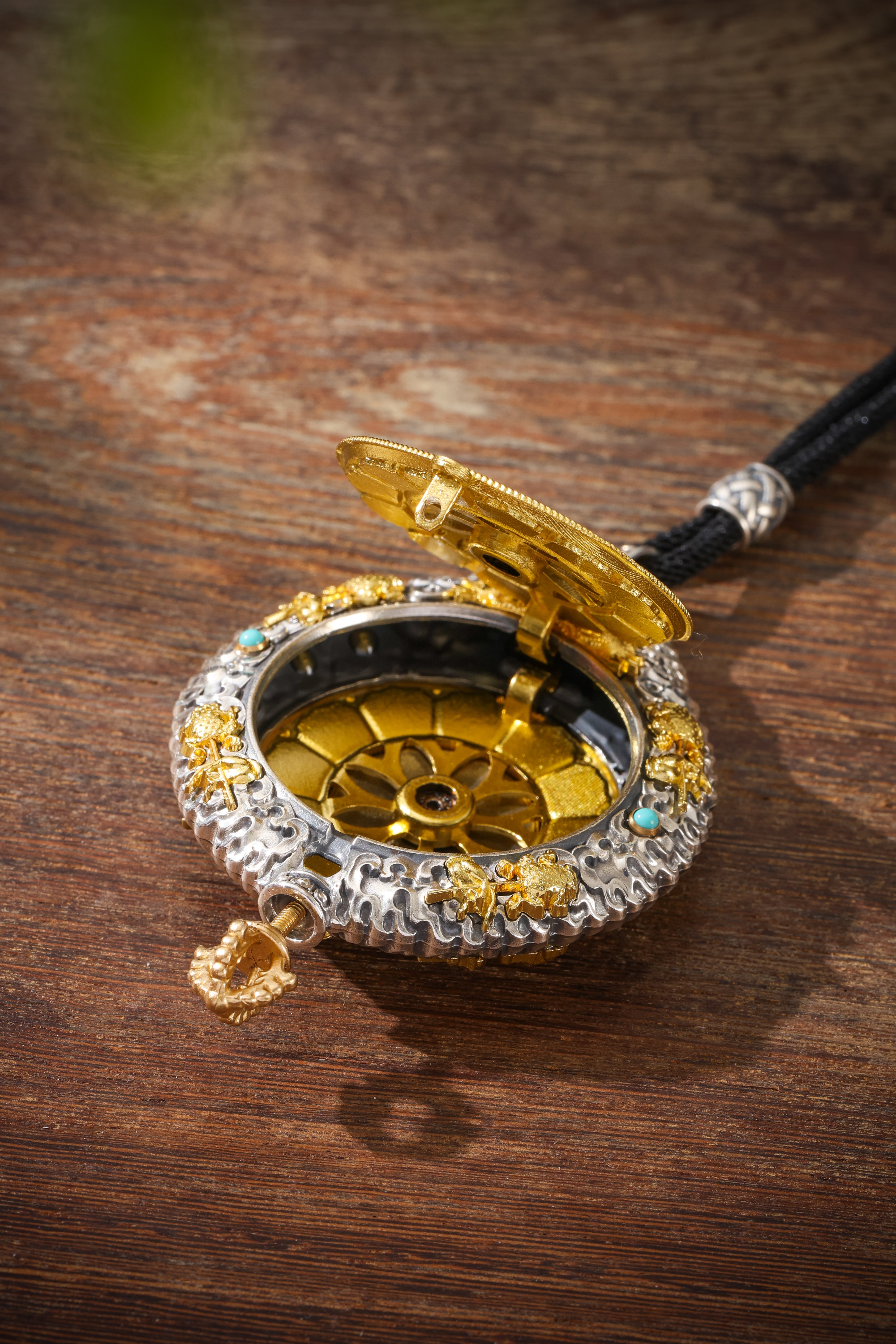 Buddha Trace Tibetan Mammoth Ivory Gawu Pendant Buddha Trace