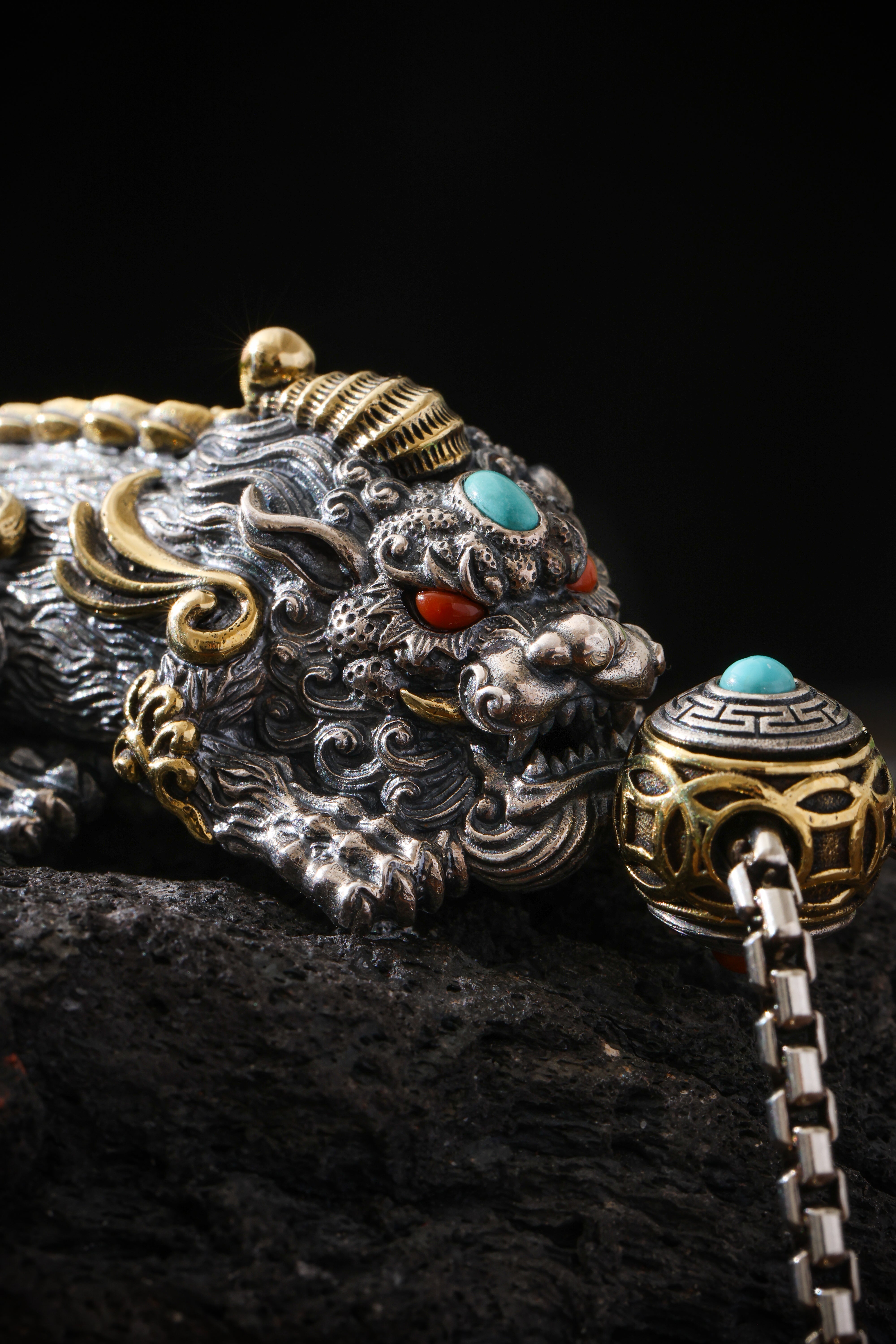 Buddha Trace Tibetan PiXiu Holding Pearl Pendant Buddha Trace