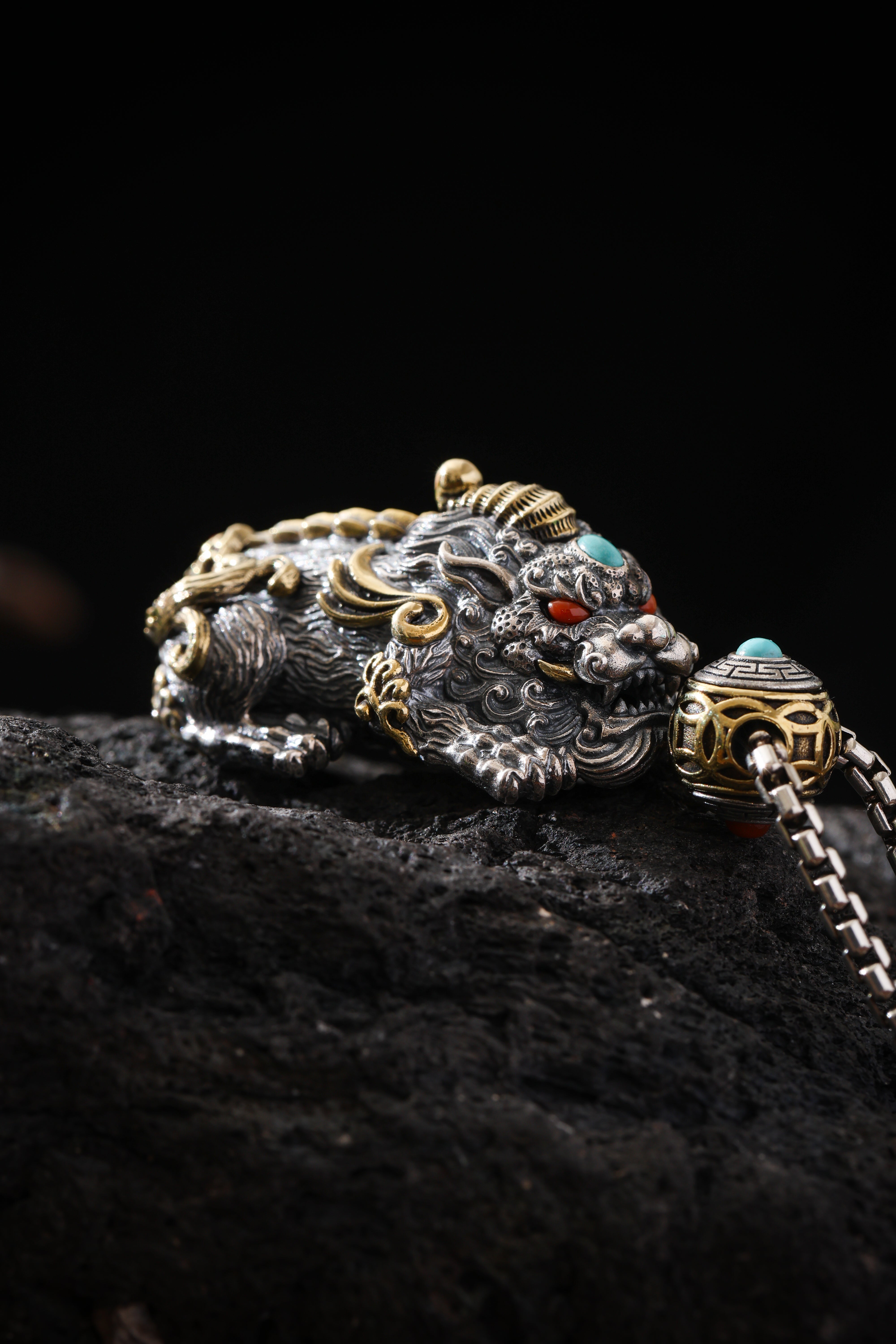 Buddha Trace Tibetan PiXiu Holding Pearl Pendant Buddha Trace