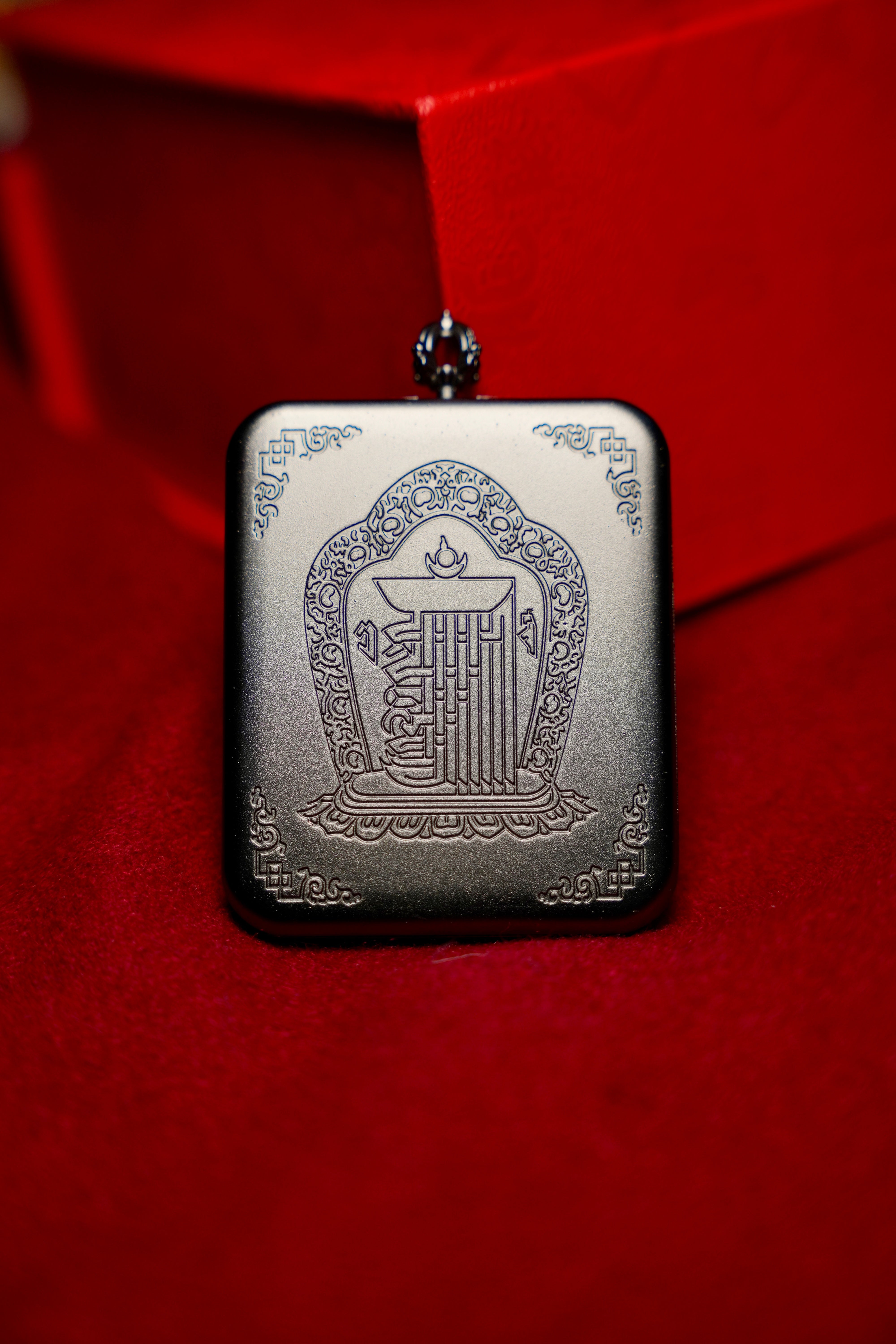 Buddha Trace Tibetan Six-Armed Mahakala Thangka Buddha Trace