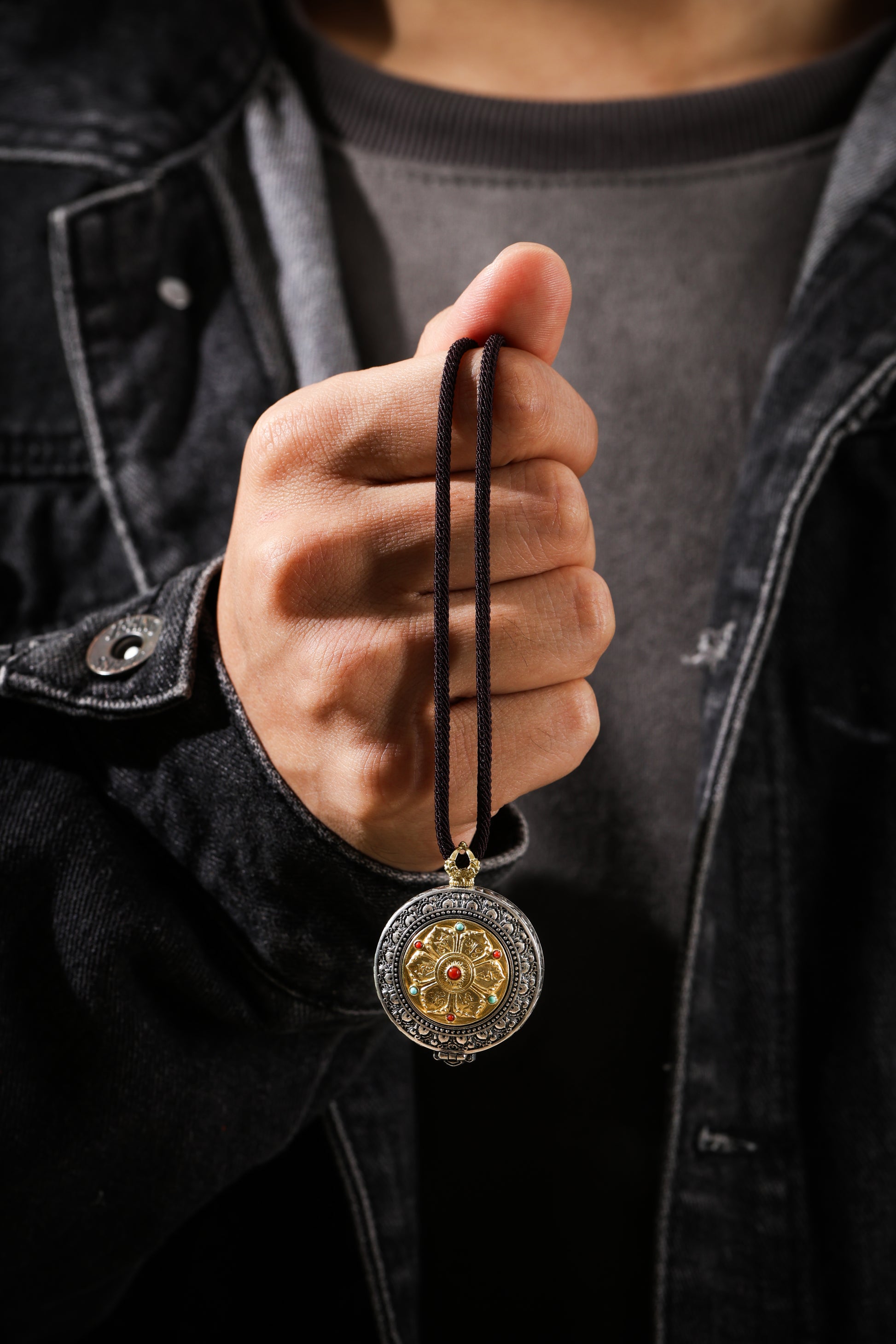 Buddha Trace Six-Syllable Mantra Gawu Pendant Buddha Trace