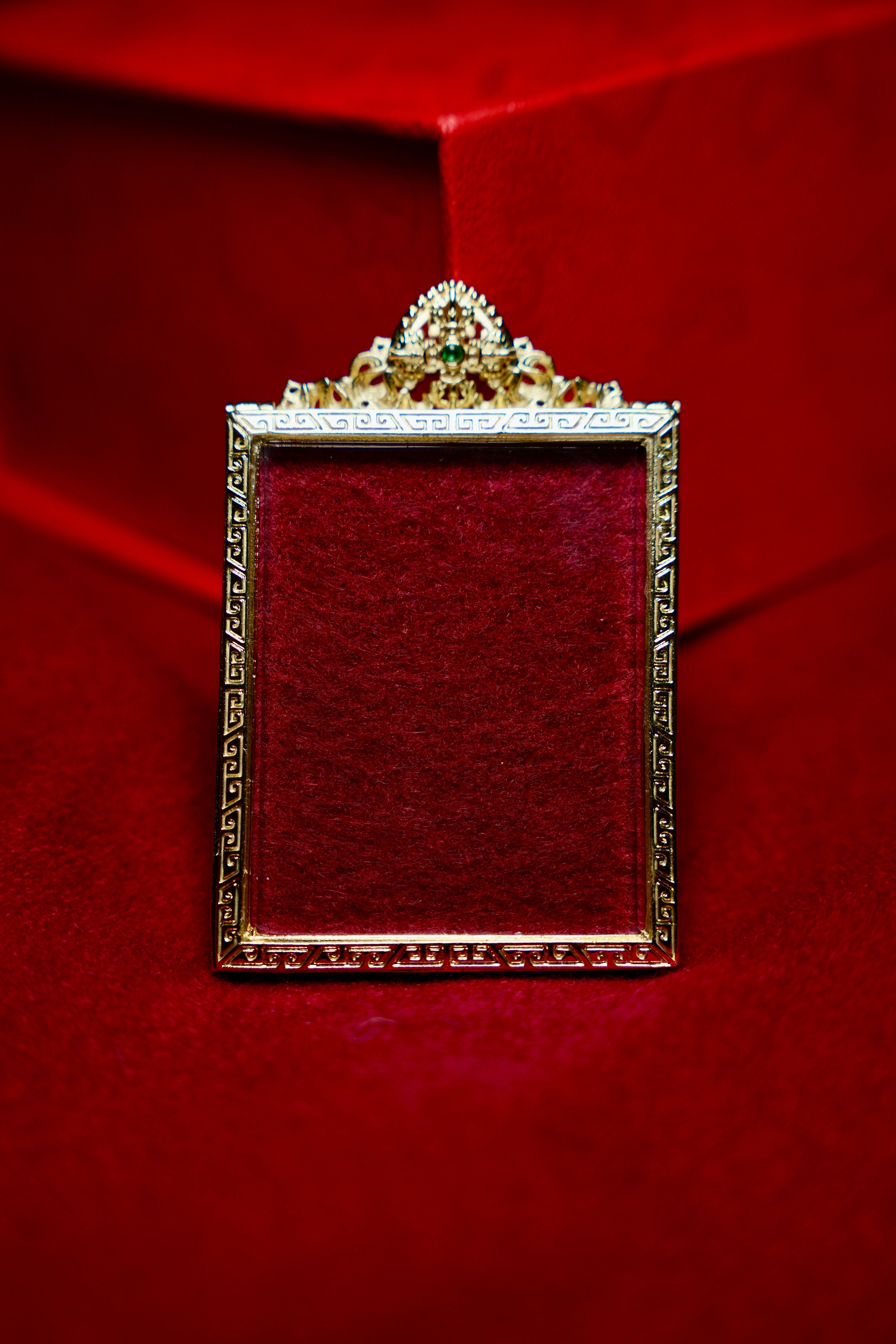 Buddha Trace Tibetan Thousand-Armed Guanyin Bodhisattva Thangka Buddha Trace