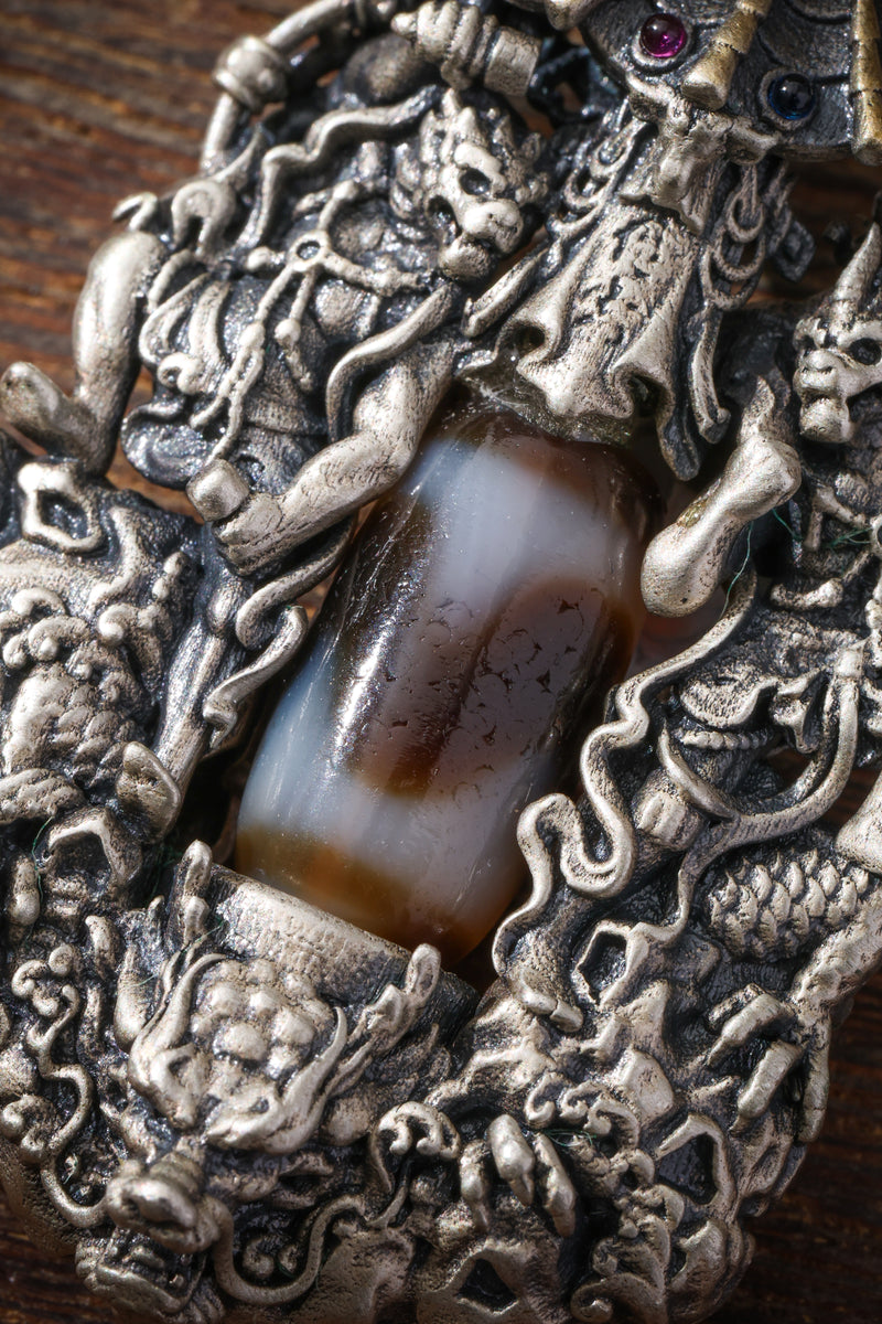 Buddha Trace Tibetan Wind Thunder Dzi Pendant Buddha Trace