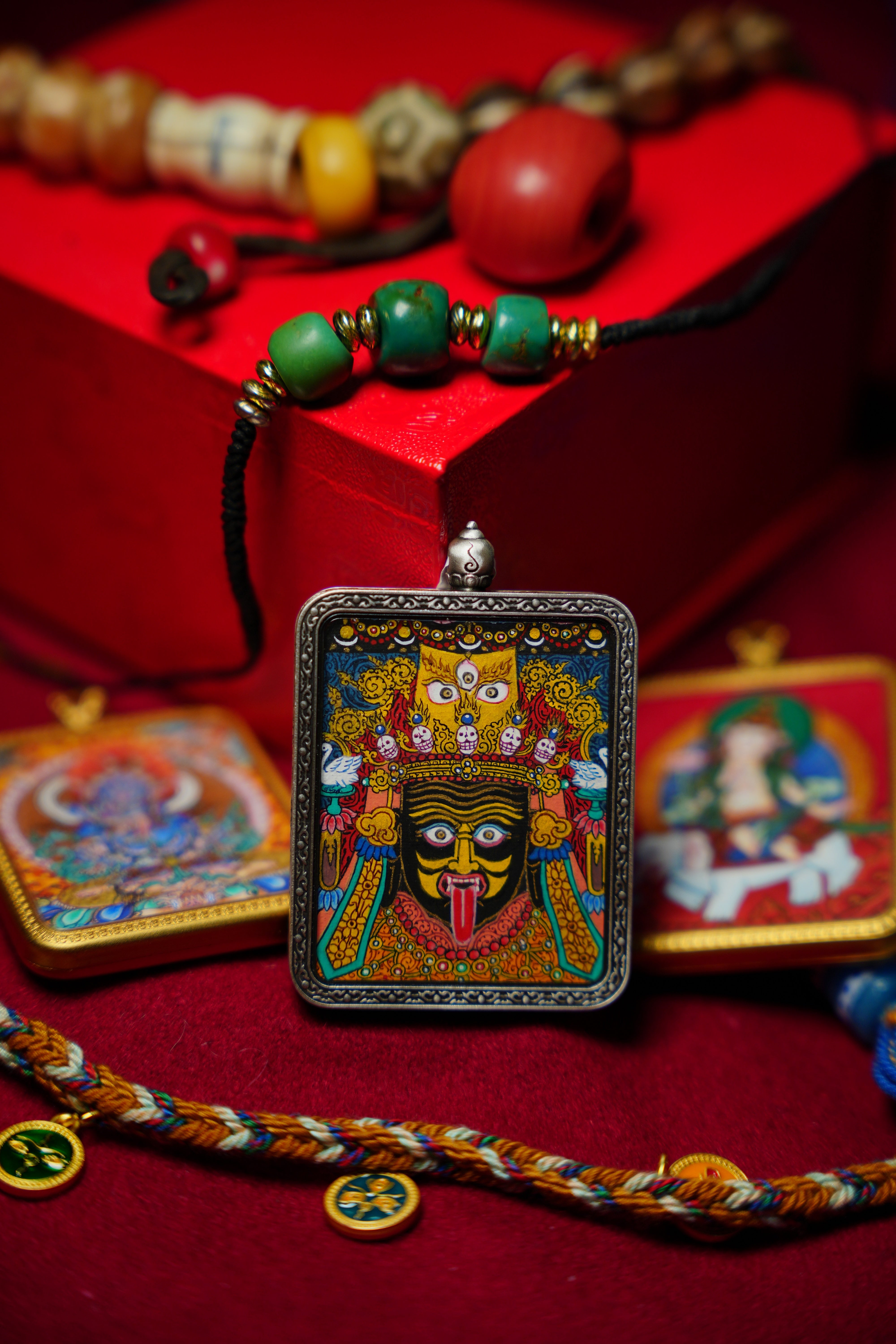 Buddha Trace Tibetan Zashi Lhamo black Thangka Buddha Trace